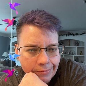 Meet your Posher, Jenn